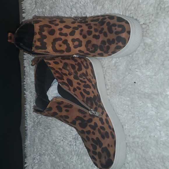 Booties Time and Tru - Picture 3 of 5